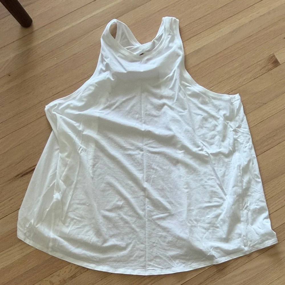 Lululemon - White - All Tied Up Tank - size 12 - Picture 8 of 10